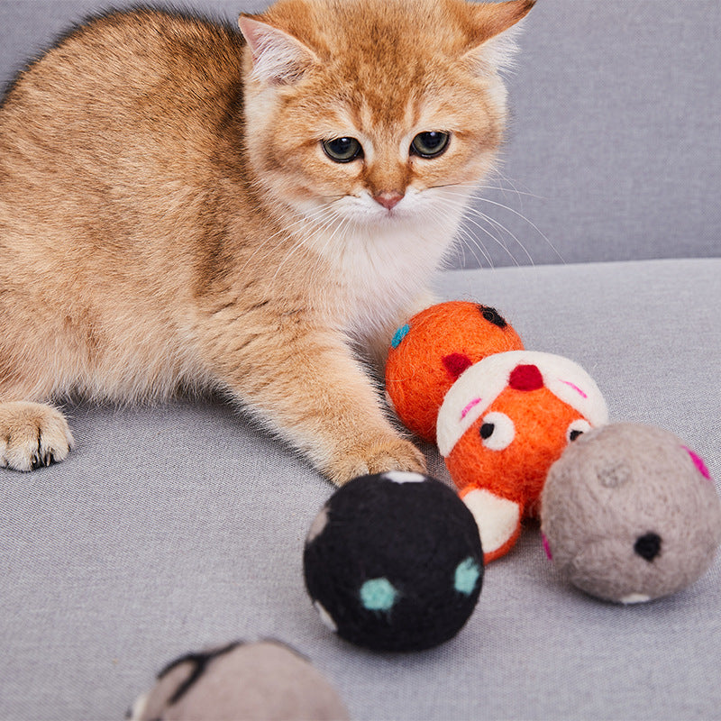Colorful Felt Pet Toy Ball With Bell For Interactive Play
