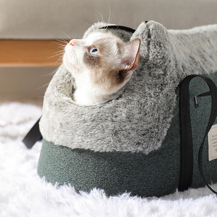 Warm Portable Pet Messenger Backpack For Cats